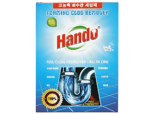Xử l&yacute; bồn cầu bị x&igrave; hơi bằng bột th&ocirc;ng cống Hando