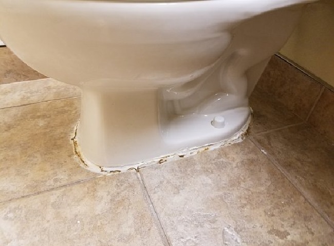 Bồn cầu mới lắp bị h&ocirc;i nguy&ecirc;n nh&acirc;n do đ&acirc;u